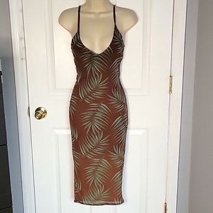 MISSGUIDED Bodycon Stretchy sheer Leaves Midi Dress 2